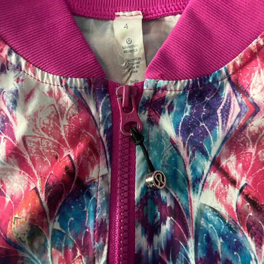 Lululemon Sz 4 Vibrant Pink Multicolor Zip-Up Jacket activewear